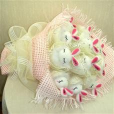 Sincan �i�ek�ileri firmam�zdan 11 adet tav�an pelu� ile yap�lm�� tav�an buketi